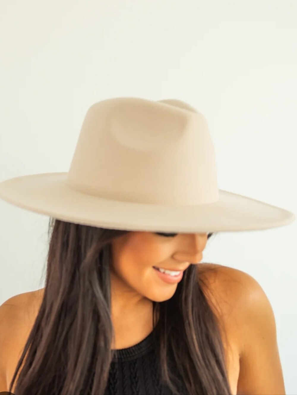 Shiraleah Wide-Brim Fedora Hat in Light Beige